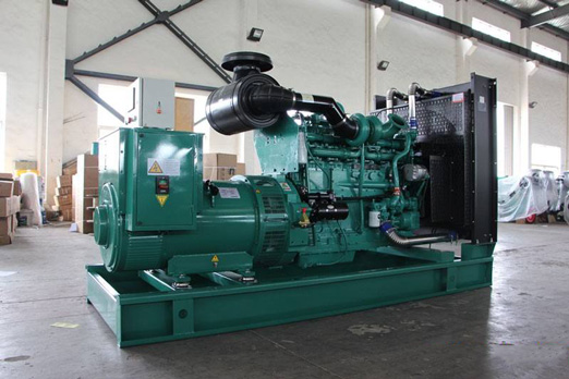 恒山320kw康明斯柴油发电车出租组图片 恒山320kw康明斯柴油发电车出租组图片